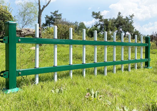 鋅鋼草坪護(hù)欄圍欄