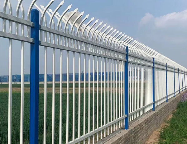 戶(hù)外鋅鋼隔離欄桿 戶(hù)外鋅鋼隔離欄桿