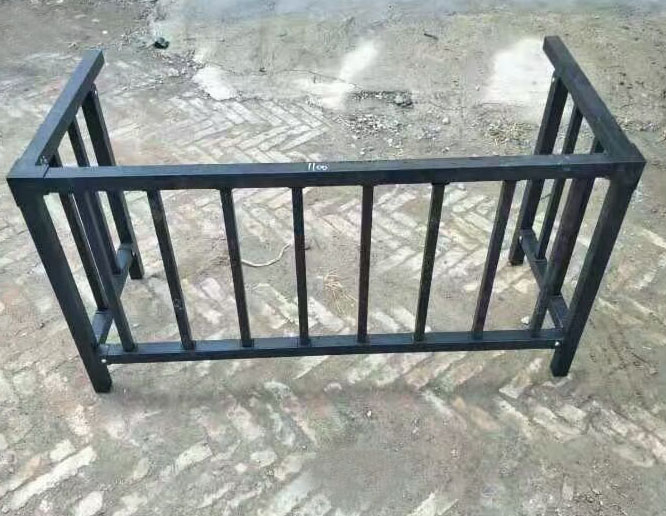 鋅鋼陽(yáng)臺(tái)護(hù)欄 鋅鋼陽(yáng)臺(tái)護(hù)欄